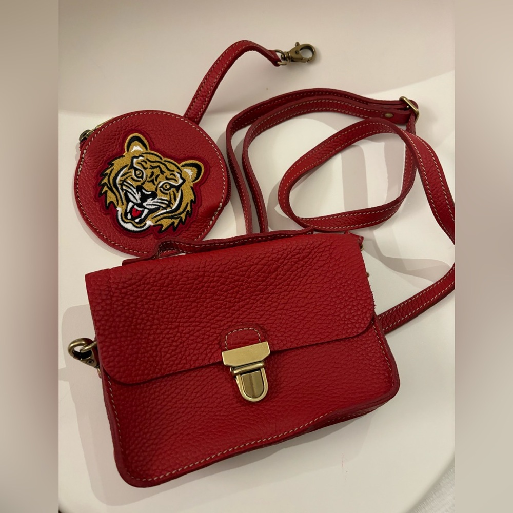 Roots leather belt bag and tiger coin purse limited edition